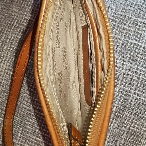 Michael Kors Wristlet Wallet - Picture 7 of 16